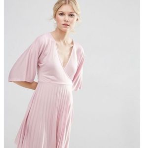 Lavender kimono sleeve pleated dress